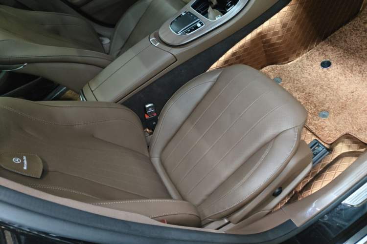 Used Mercedes-Benz E-Class 2023 Updated E 300 L Luxury Edition Right Front Seat