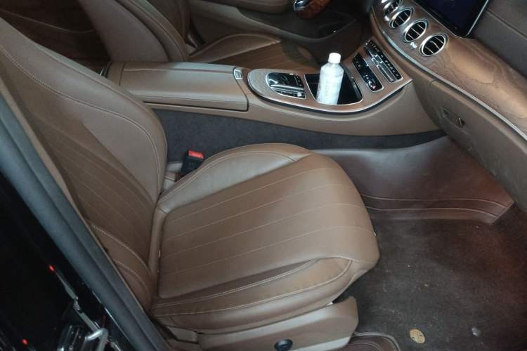 Used Mercedes-Benz E-Class 2023 Updated E 300 L Luxury Edition Right Front Seat