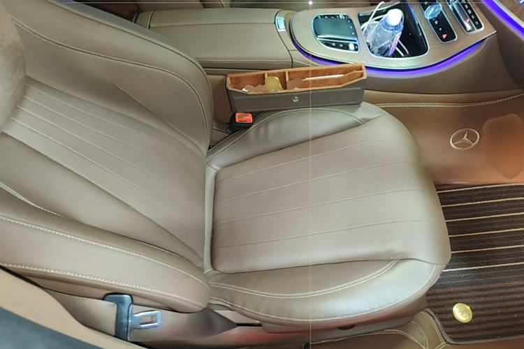 Used Mercedes-Benz E-Class 2023 Updated E 300 L Luxury Edition Right Front Seat