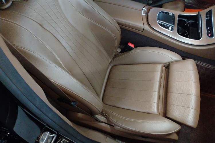 Used Mercedes-Benz E-Class 2023 Facelift E 260 L Right Front Seat