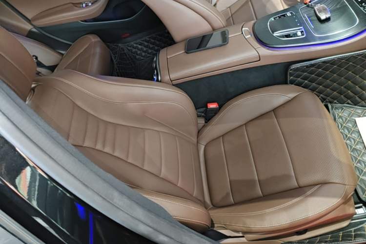Used Mercedes-Benz E-Class 2023 Restyled E 300 L Sporty and Stylish Edition Right Front Seat