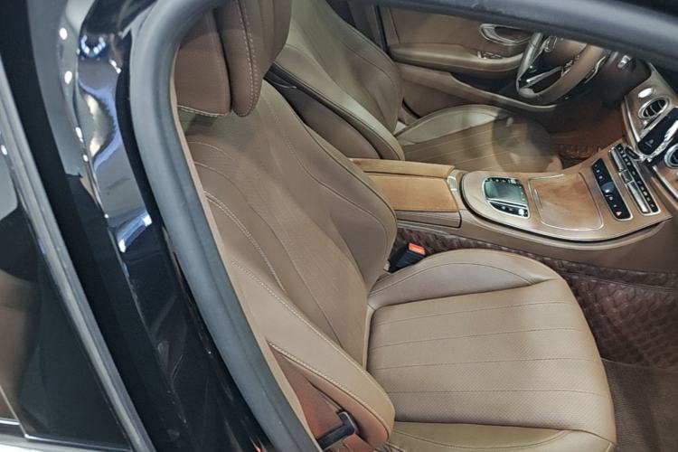 Used Mercedes-Benz E-Class 2023 E 300 L Luxury Model Right Front Seat