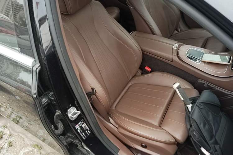 Used Mercedes-Benz E-Class 2023 Facelift E 260 L Right Front Seat