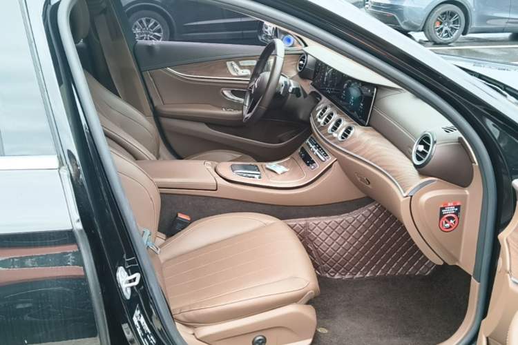 Used Mercedes-Benz E-Class 2023 E 300 L Luxury Model Right Front Seat