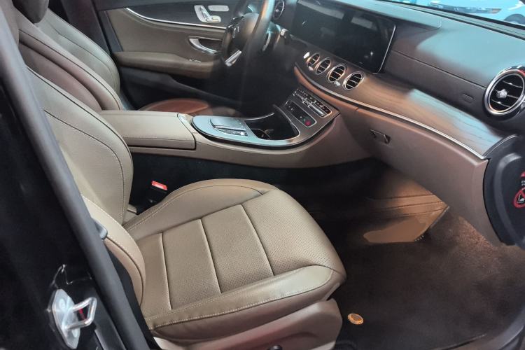 Used Mercedes-Benz E-Class 2023 Restyled E 300 L Sporty and Stylish Edition Right Front Seat