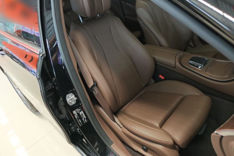 Used Mercedes-Benz E-Class 2023 E 260 L 4MATIC Right Front Seat