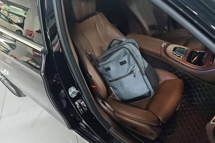 Used Mercedes-Benz E-Class 2023 E 260 L Right Front Seat
