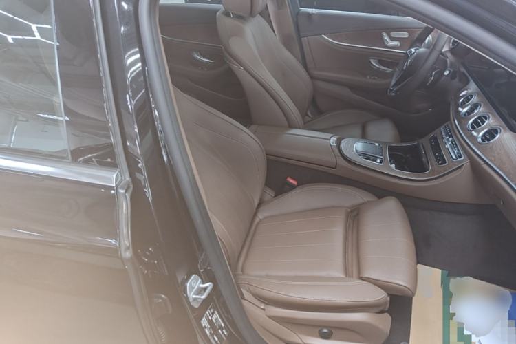 Used Mercedes-Benz E-Class 2023 Facelift E 260 L Right Front Seat