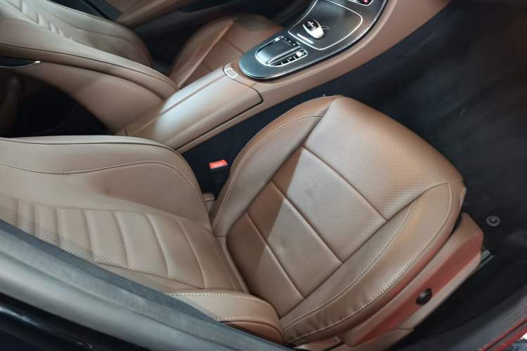 Used Mercedes-Benz E-Class 2023 Restyled E 300 L Sporty and Stylish Edition Right Front Seat