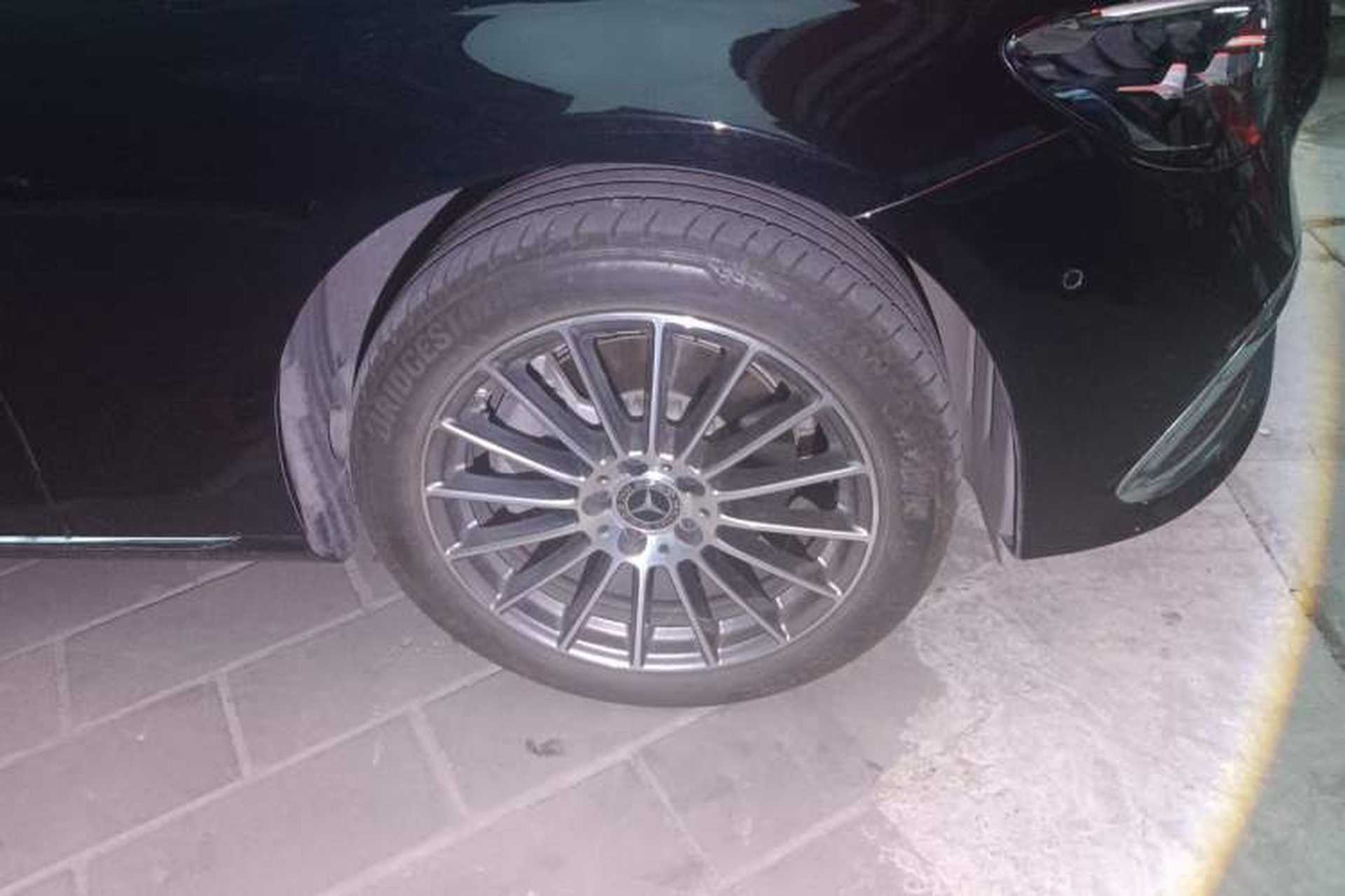 Used Mercedes-Benz E-Class 2023 E 260 L Right Front Wheel Hub
