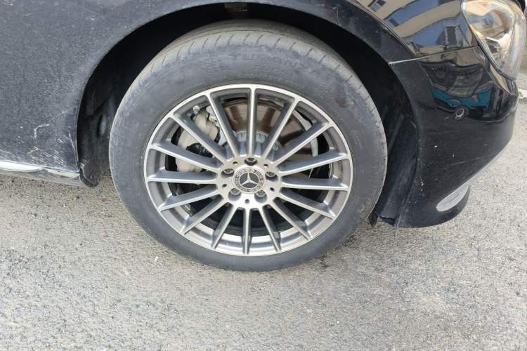 Used Mercedes-Benz E-Class 2023 Facelift E 260 L Right Front Wheel Hub