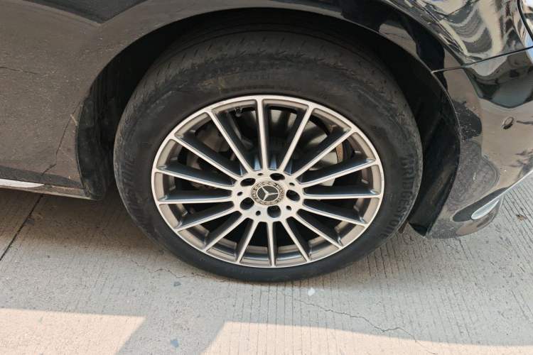 Used Mercedes-Benz E-Class 2023 Facelift E 260 L Right Front Wheel Hub