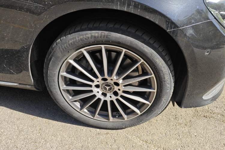 Used Mercedes-Benz E-Class 2023 Facelift E 260 L Right Front Wheel Hub