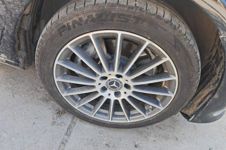 Used Mercedes-Benz E-Class 2023 Facelift E 260 L Right Front Wheel Hub