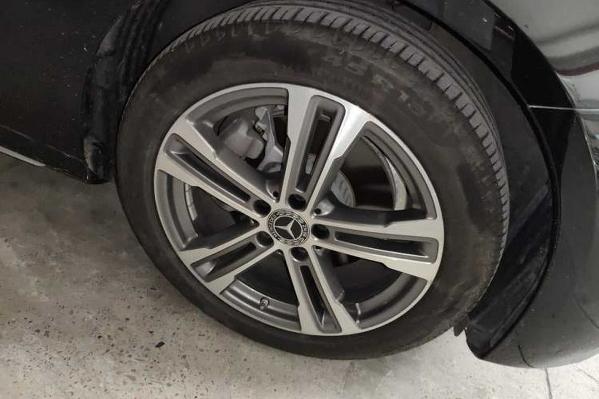Used Mercedes-Benz E-Class 2023 Restyled E 260 L Sport Edition Right Front Wheel Hub