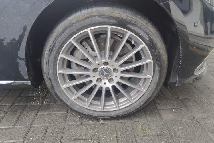 Used Mercedes-Benz E-Class 2023 Facelift E 260 L Right Front Wheel Hub