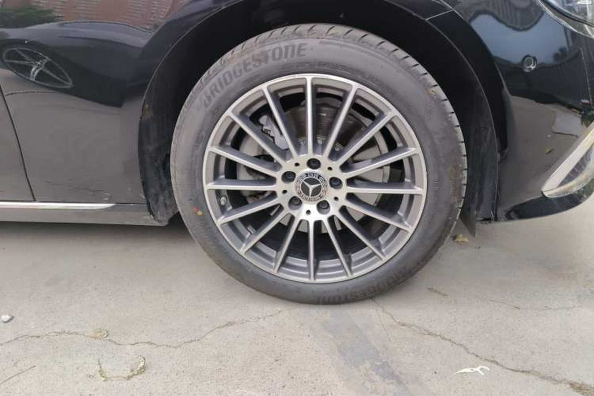 Used Mercedes-Benz E-Class 2023 E 260 L Right Front Wheel Hub