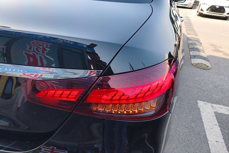 Used Mercedes-Benz E-Class 2023 E 300 L Luxury Model Right Rear Taillight