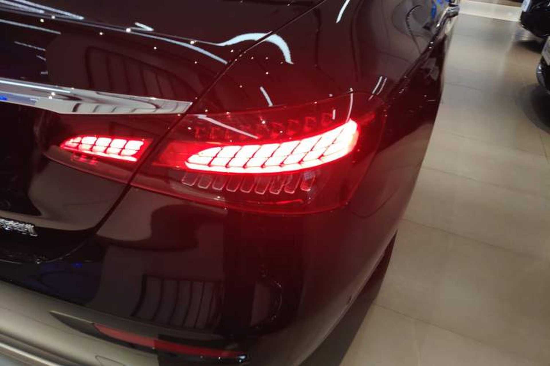 Used Mercedes-Benz E-Class 2023 Updated E 300 L Luxury Edition Right Rear Taillight