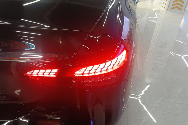 Used Mercedes-Benz E-Class 2023 Updated E 300 L Fashion Edition Right Rear Taillight