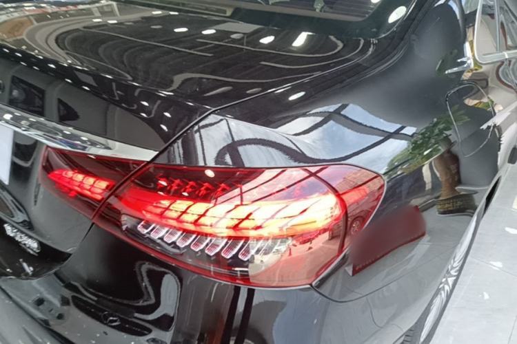 Used Mercedes-Benz E-Class 2023 E 300 L Luxury Model Right Rear Taillight