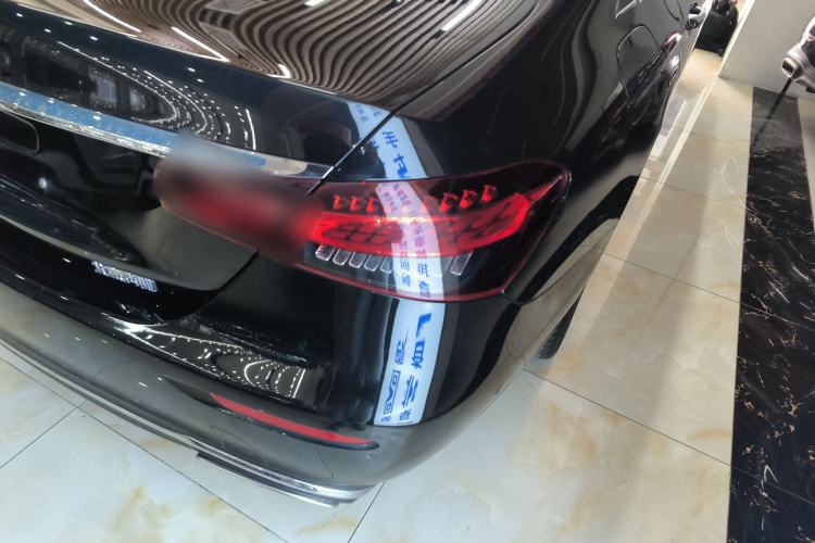 Used Mercedes-Benz E-Class 2023 E 260 L Right Rear Taillight