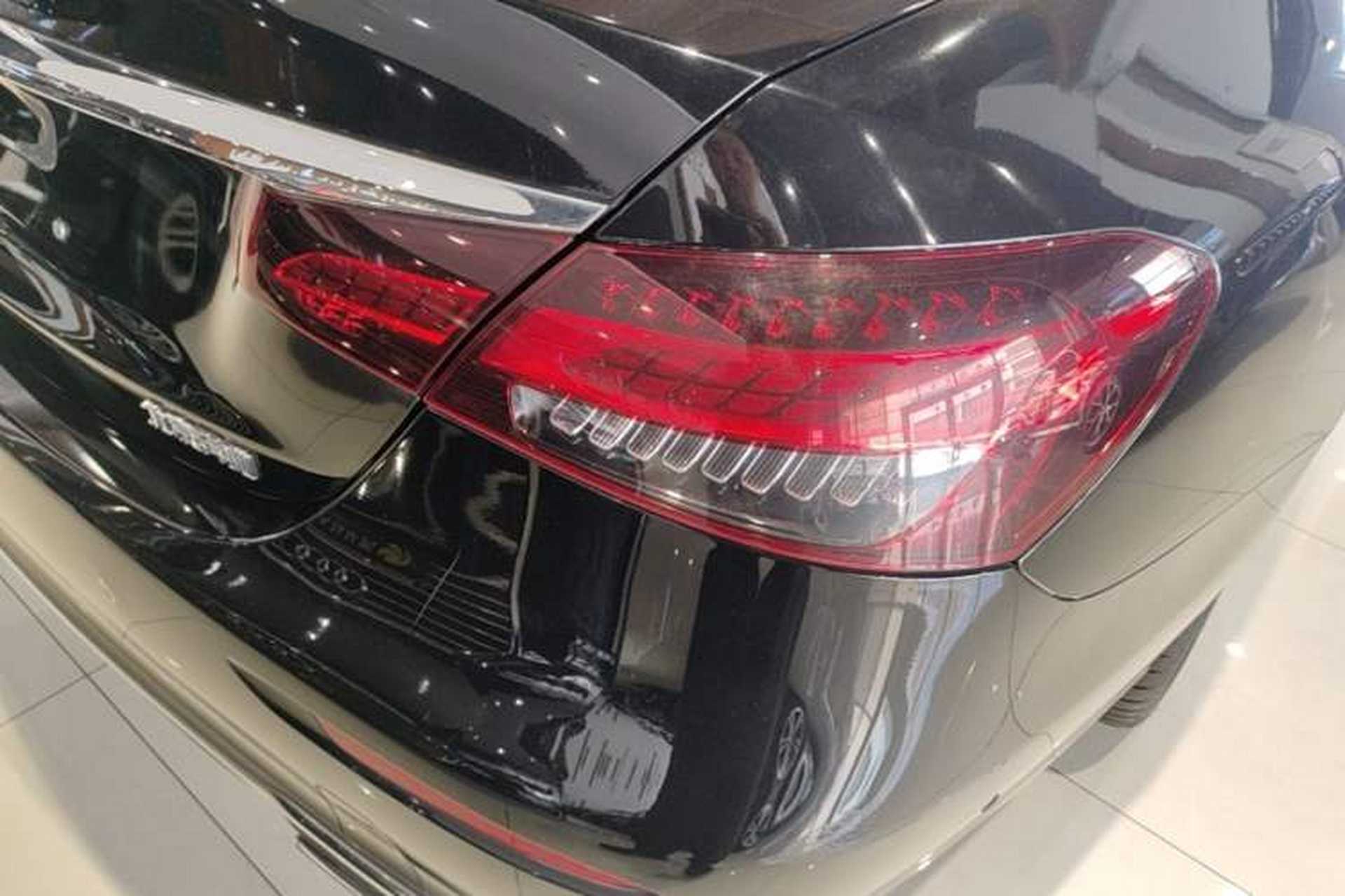 Used Mercedes-Benz E-Class 2023 Updated E 300 L Fashion Edition Right Rear Taillight