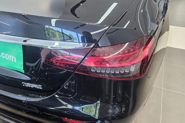 Used Mercedes-Benz E-Class 2023 E 300 L Sport Luxury Edition Right Rear Taillight