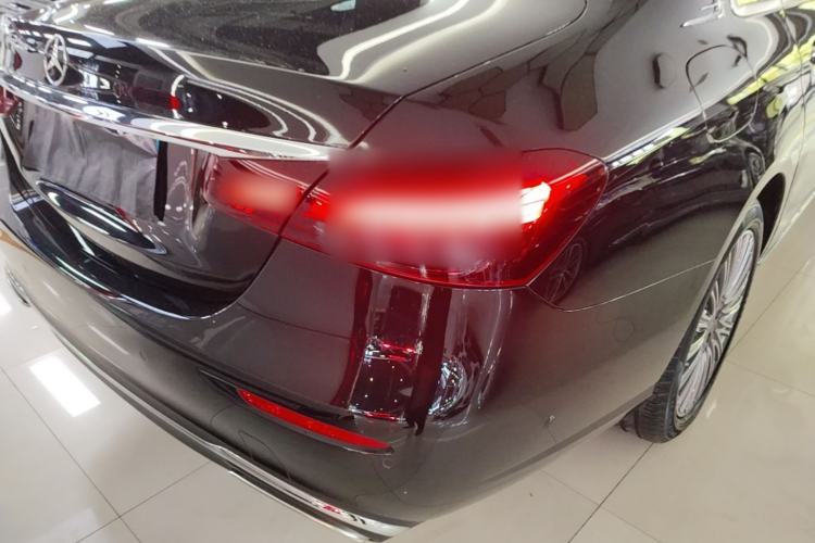 Used Mercedes-Benz E-Class 2023 E 300 L Stylish Model Right Rear Taillight