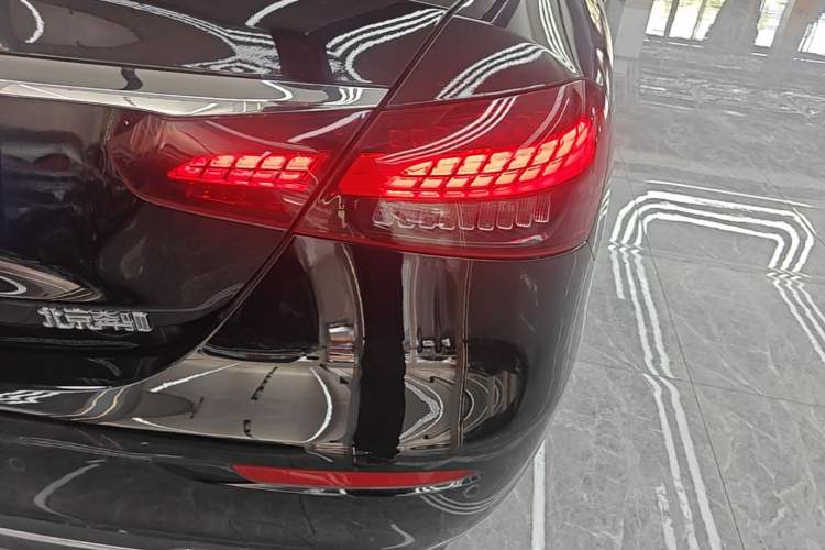 Used Mercedes-Benz E-Class 2023 E 300 L Luxury Model Right Rear Taillight