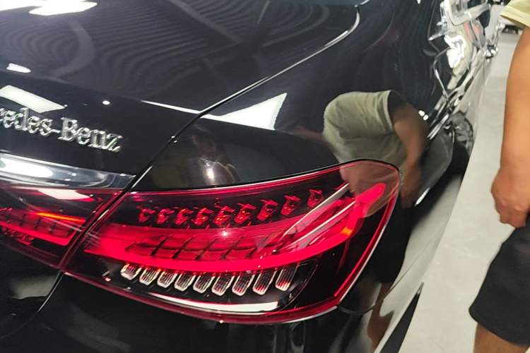 Used Mercedes-Benz E-Class 2023 E 300 L Luxury Model Right Rear Taillight