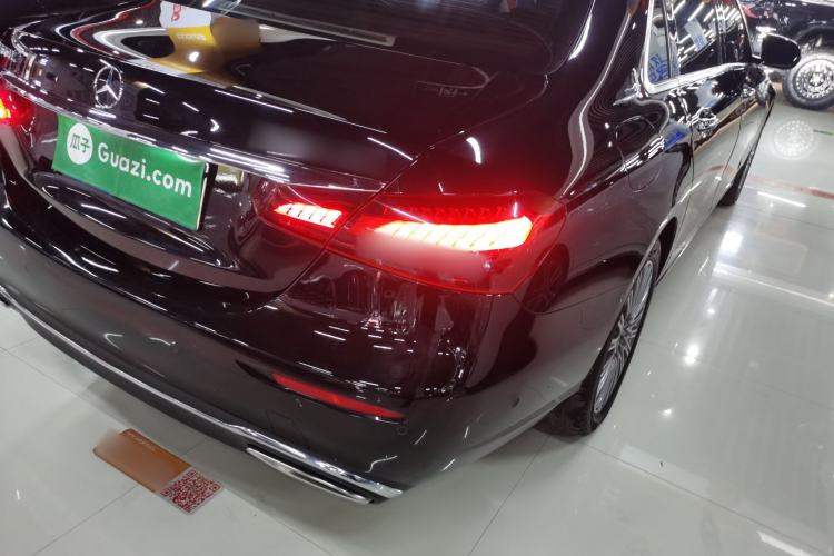 Used Mercedes-Benz E-Class 2023 Updated E 300 L Luxury Edition Right Rear Taillight