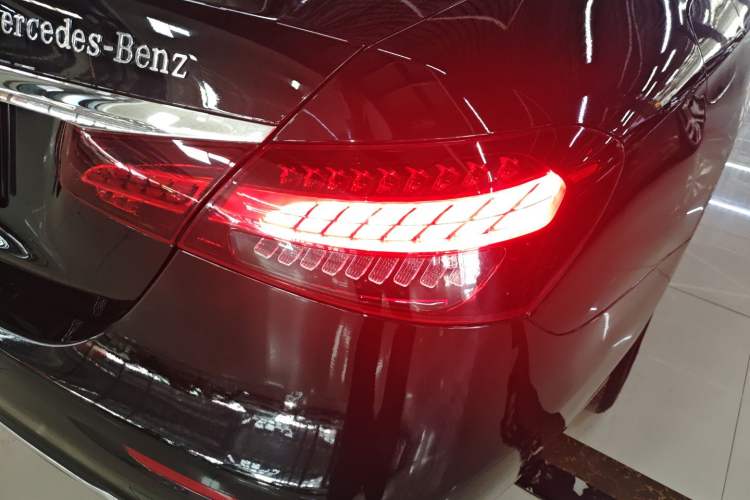 Used Mercedes-Benz E-Class 2023 E 260 L Right Rear Taillight