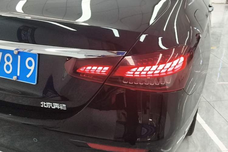 Used Mercedes-Benz E-Class 2023 Updated E 300 L Fashion Edition Right Rear Taillight
