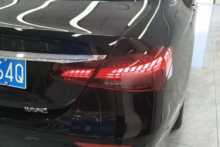 Used Mercedes-Benz E-Class 2023 Updated E 300 L Luxury Edition Right Rear Taillight