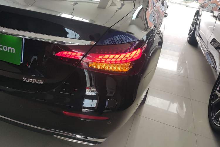 Used Mercedes-Benz E-Class 2023 E 300 L Stylish Model Right Rear Taillight