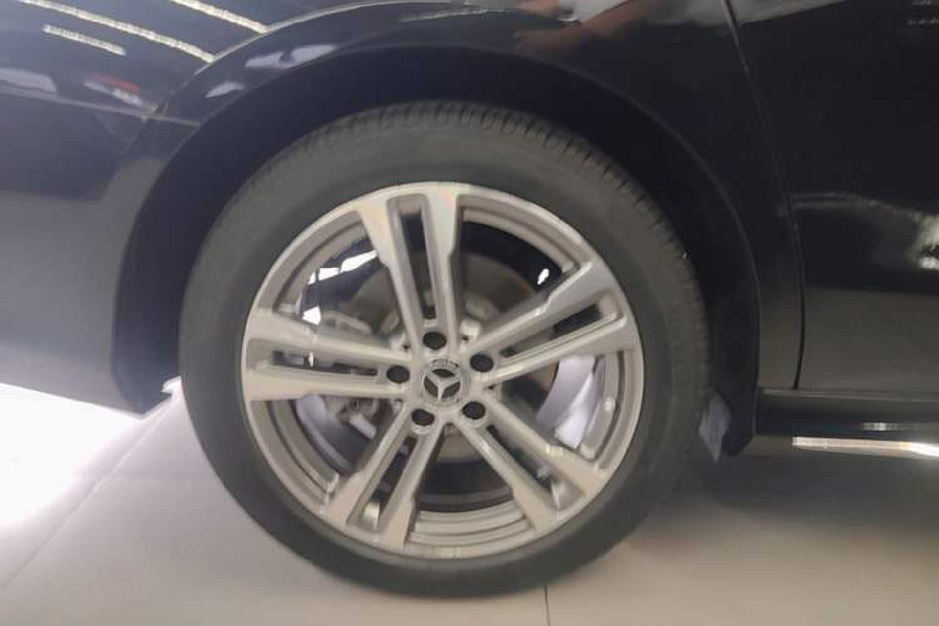 Used Mercedes-Benz E-Class 2023 E 260 L Sport Edition Right Rear Wheel Hub