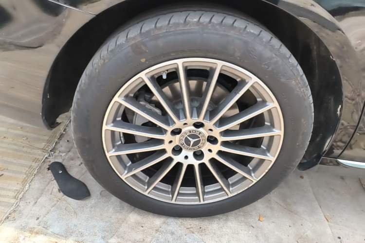 Used Mercedes-Benz E-Class 2023 Facelift E 260 L Right Rear Wheel Hub