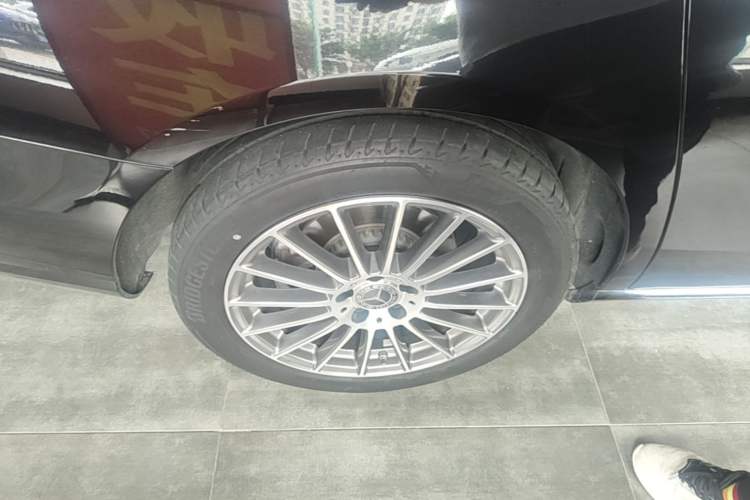 Used Mercedes-Benz E-Class 2023 Facelift E 260 L Right Rear Wheel Hub