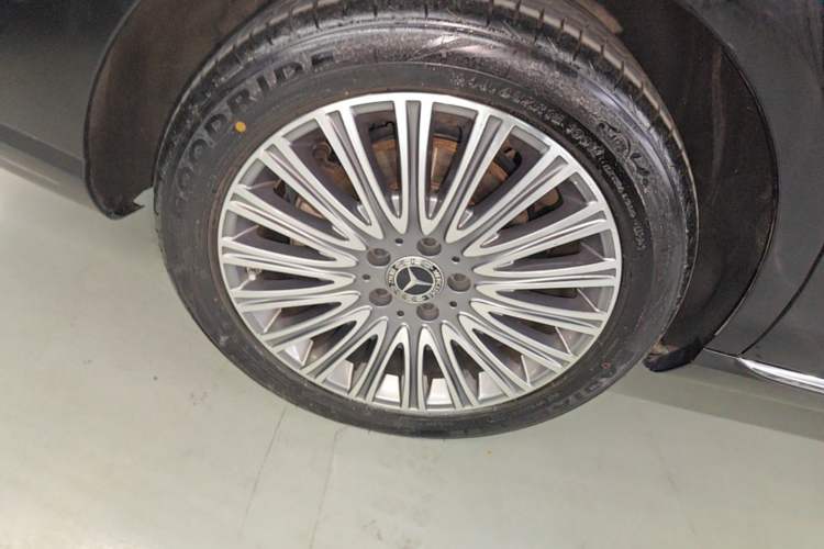 Used Mercedes-Benz E-Class 2023 E 300 L Stylish Model Right Rear Wheel Hub