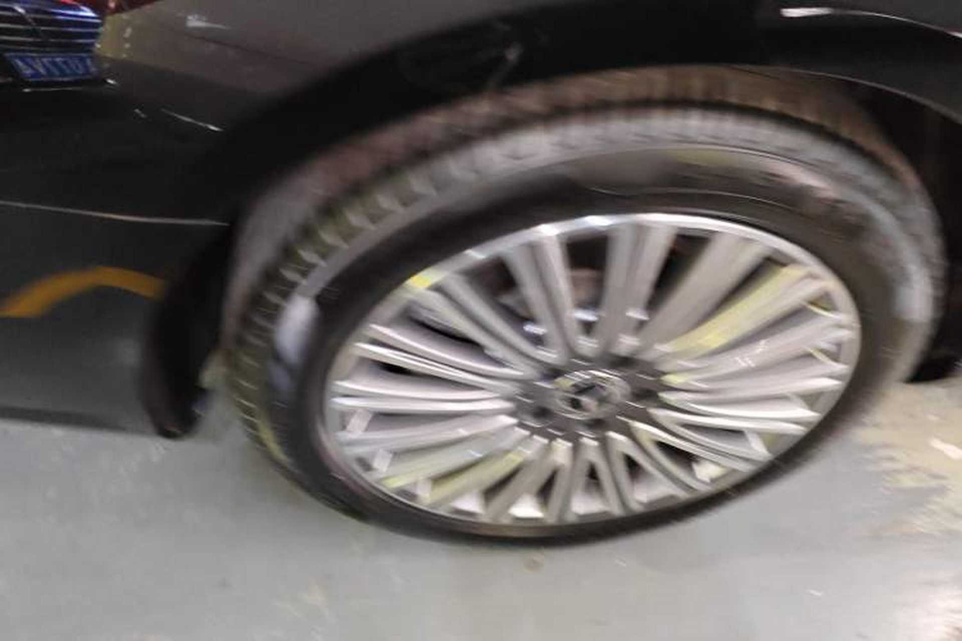 Used Mercedes-Benz E-Class 2023 Updated E 300 L Luxury Edition Right Rear Wheel Hub