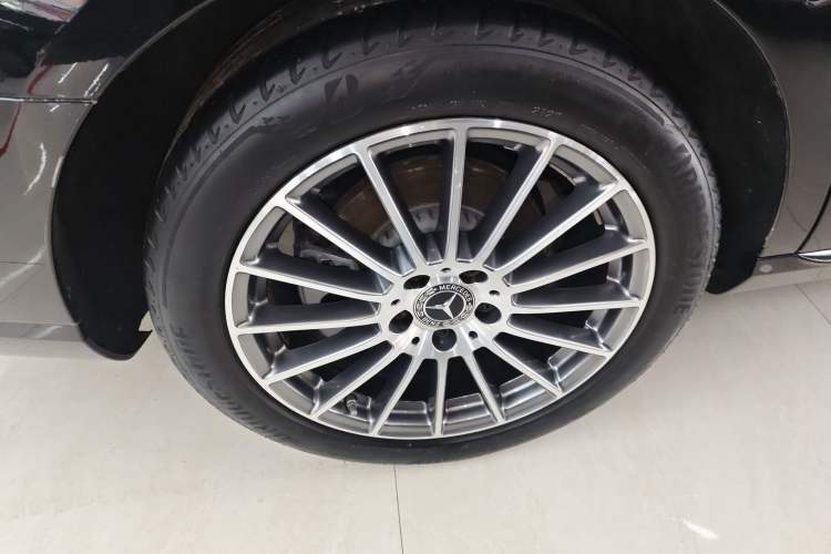 Used Mercedes-Benz E-Class 2023 Facelift E 260 L Right Rear Wheel Hub