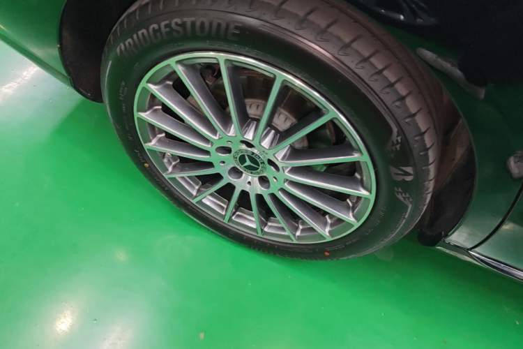 Used Mercedes-Benz E-Class 2023 Facelift E 260 L 4MATIC Right Rear Wheel Hub