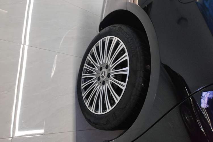 Used Mercedes-Benz E-Class 2023 E 260 L Right Rear Wheel Hub