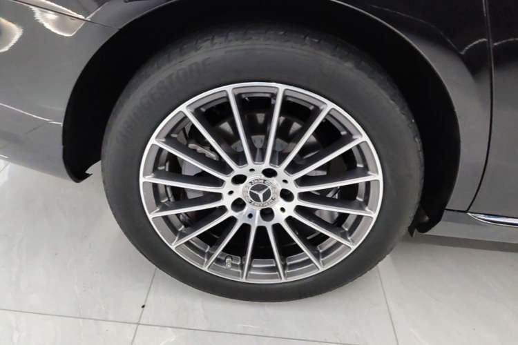 Used Mercedes-Benz E-Class 2023 Facelift E 260 L Right Rear Wheel Hub