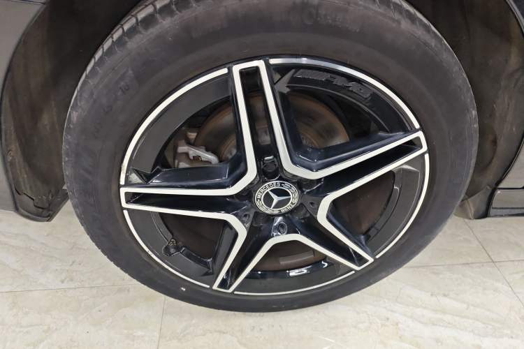 Used Mercedes-Benz E-Class 2023 E 260 Stylish Sports Edition Right Rear Wheel Hub