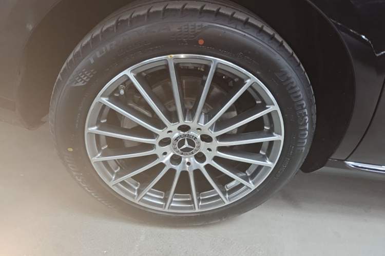 Used Mercedes-Benz E-Class 2023 Facelift E 260 L Right Rear Wheel Hub