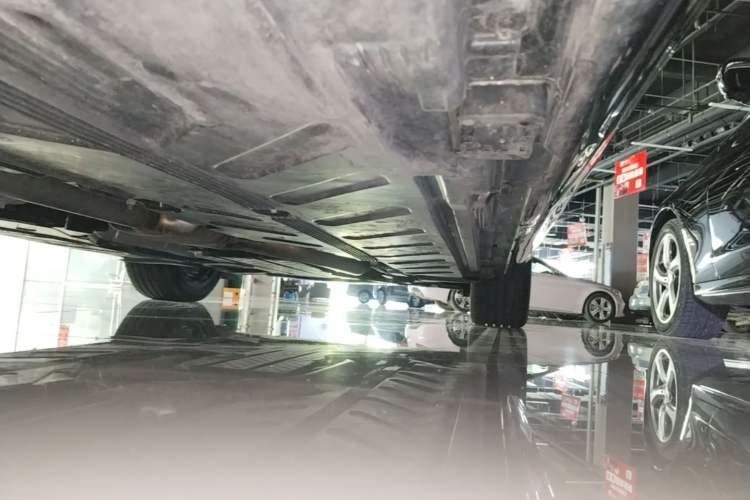 Used Mercedes-Benz E-Class 2023 Facelift E 260 L Right Side Sill