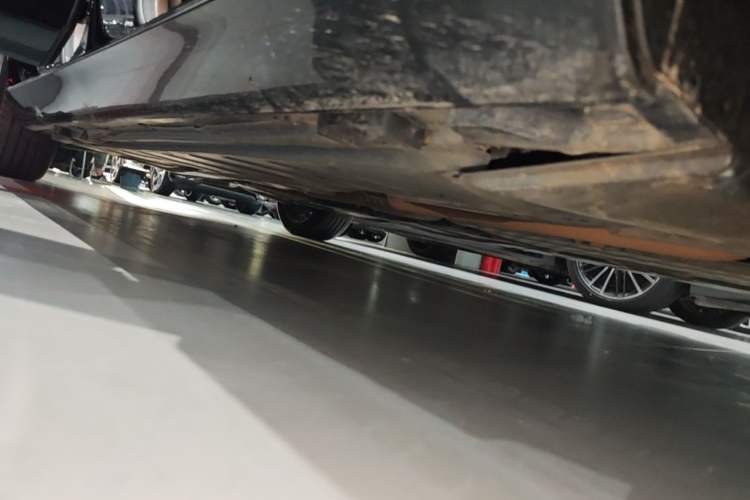 Used Mercedes-Benz E-Class 2023 Facelift E 260 L Right Side Sill