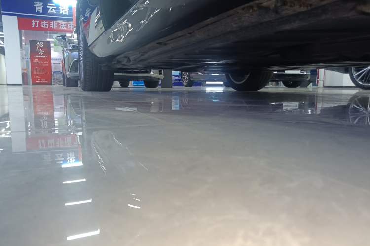 Used Mercedes-Benz E-Class 2023 Updated E 300 L Fashion Edition Right Side Sill